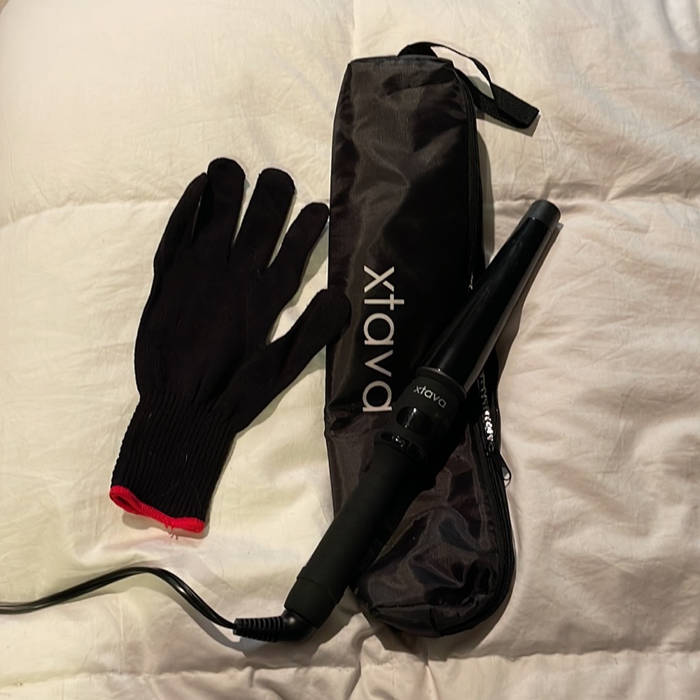 Xtava curling wand with case and glove